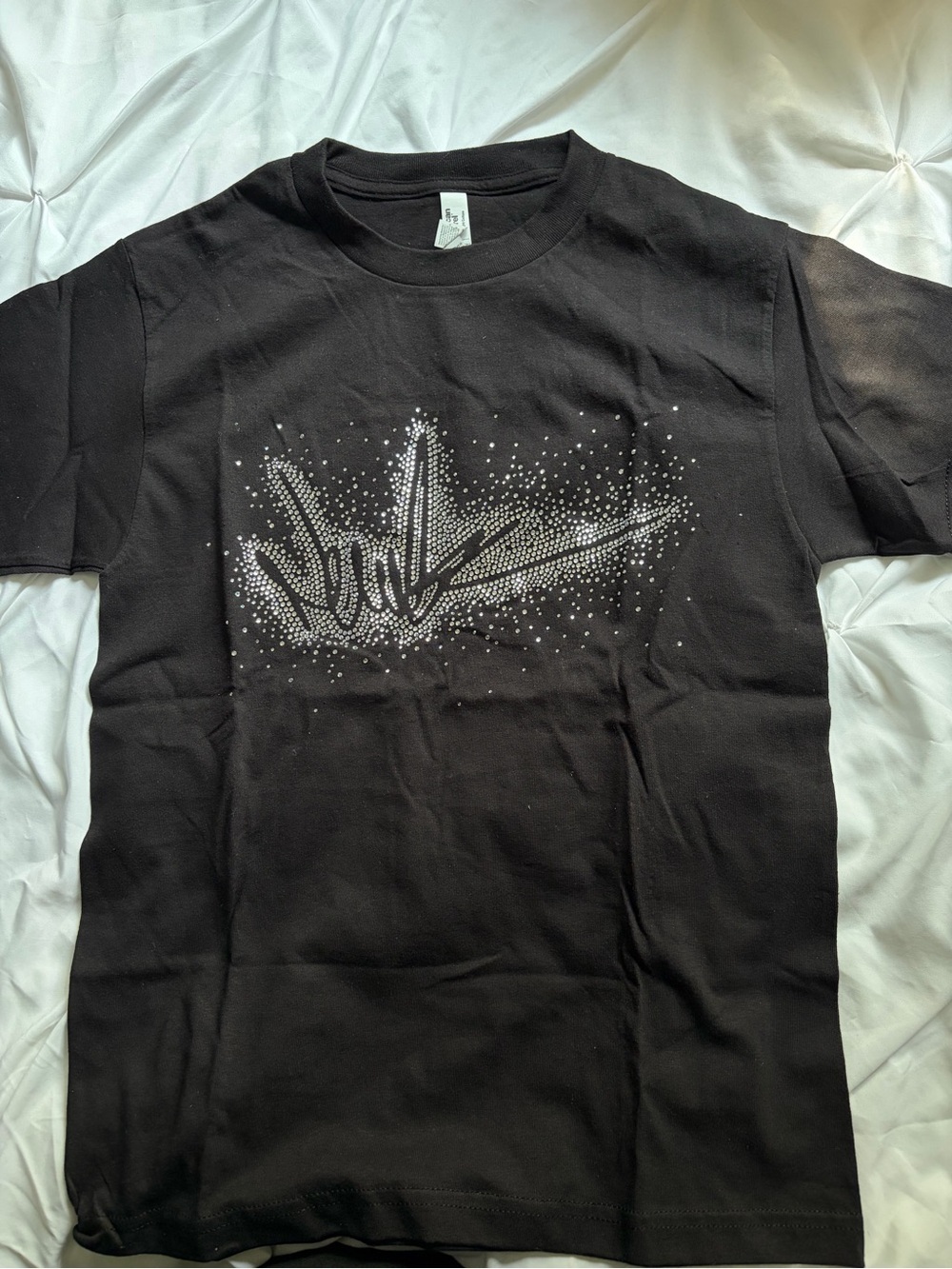 American Apparel Black Short-Sleeve Tee with Silver Stud Graphic NewYork Style